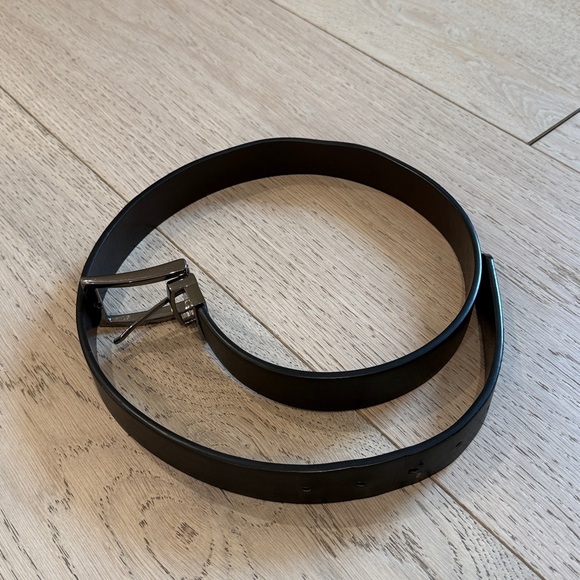 Express Mens Reversible Belt - Picture 3 of 6